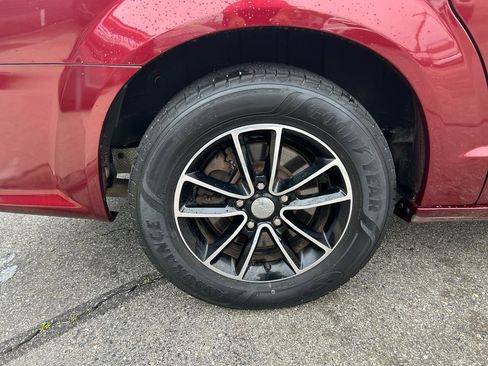 Used 2019 Dodge Grand Caravan GT FWD image 30