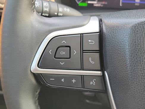 Certified 2025 Toyota Grand Highlander AWD Hybrid image 26