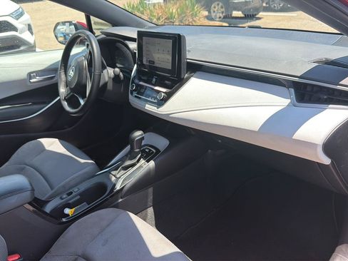 Used 2025 Toyota Corolla SE FWD image 16