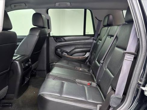 Used 2017 GMC Yukon SLT AWD/4WD image 16
