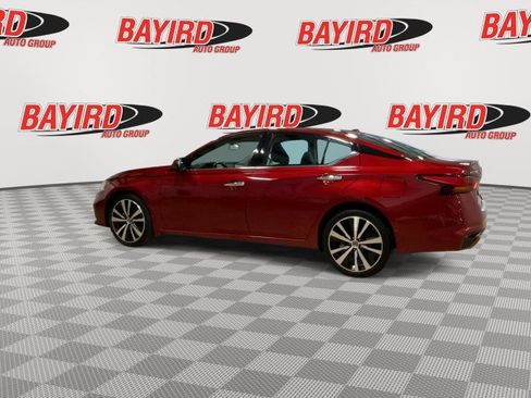 Used 2021 Nissan Altima 2.5 Platinum image 6