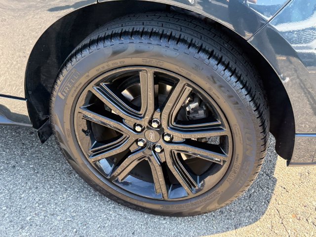 Certified 2024 Ford Edge ST-Line AWD/4WD image 5