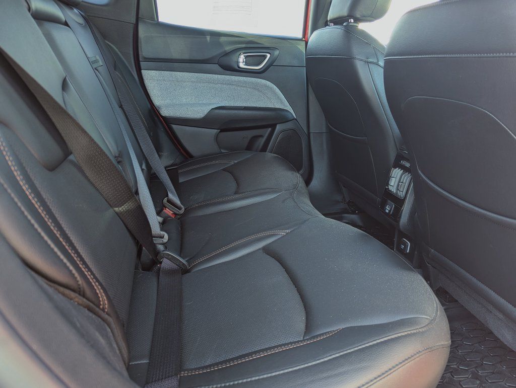 Used 2023 Jeep Compass Latitude AWD/4WD image 31