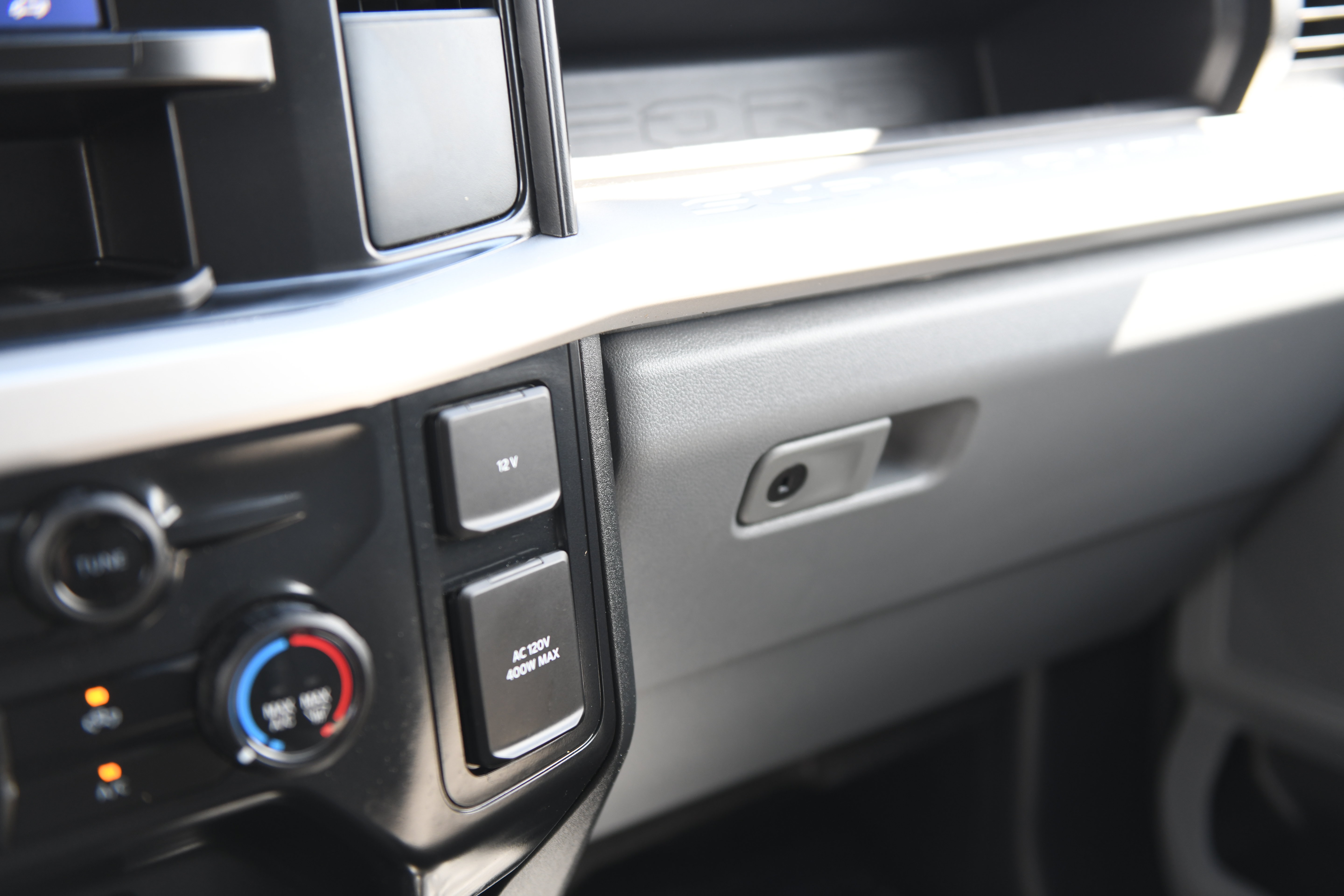 Used 2026 Ford F550 4x4 Crew Cab image 31