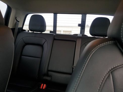 Used 2017 GMC Canyon SLT w/ Driver Alert Package image 27