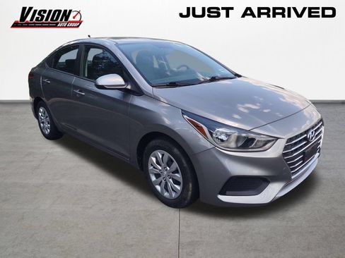 Used 2022 Hyundai Accent SE FWD image 7
