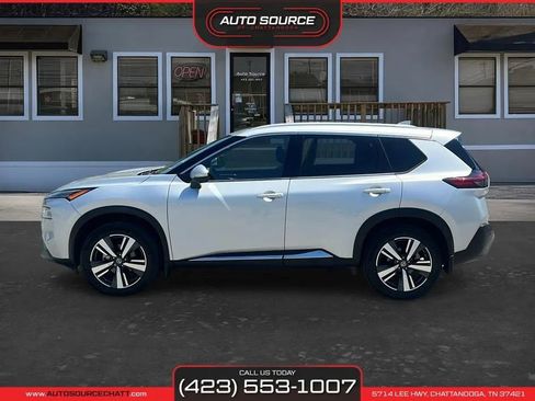 Used 2021 Nissan Rogue SL w/ Premium Package image 4