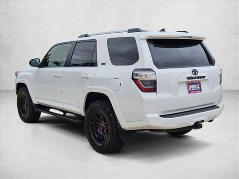 Used 2019 Toyota 4Runner SR5 AWD/4WD image 8