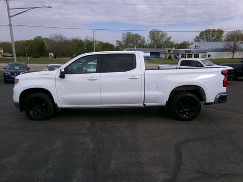 Used 2022 Chevrolet Silverado 1500 LT AWD/4WD image 7