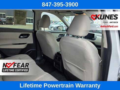 Used 2025 Nissan Rogue SV AWD/4WD image 26