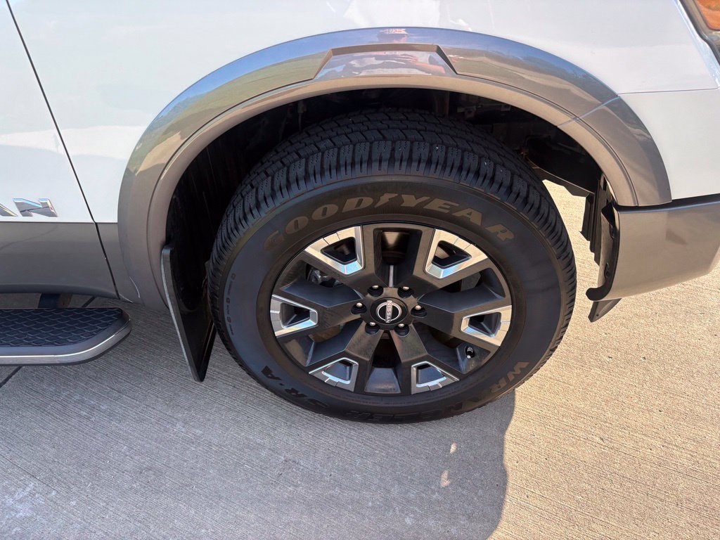 Used 2023 Nissan Titan Platinum Reserve w/ Moonroof Package AWD/4WD image 60