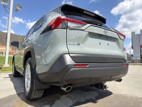 Used 2019 Toyota RAV4 XLE w/ Convenience Package AWD/4WD image 30