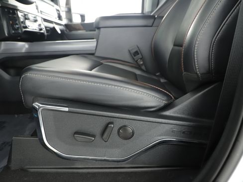 Certified 2024 Ford F350 Lariat w/ Lariat Ultimate Package image 9