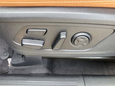 Used 2023 Kia Sorento SX Prestige image 18