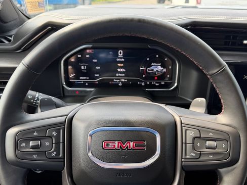 Used 2025 GMC Sierra 1500 AT4X AWD/4WD image 23