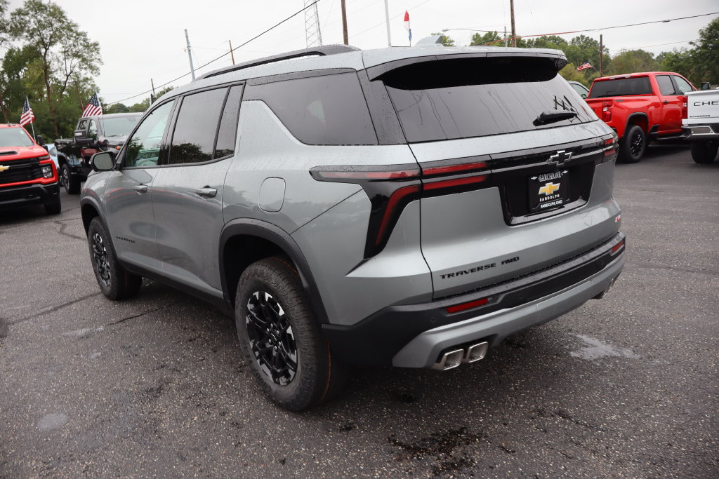 New 2027 Chevrolet Traverse Z71 w/ Driver Confidence Package AWD/4WD image 3