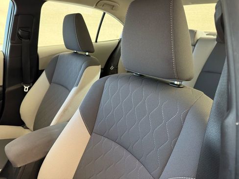 Used 2023 Toyota Corolla LE image 16