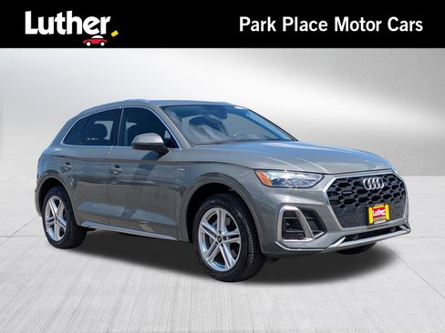 Used 2023 Audi Q5 e Premium w/ Convenience Package AWD/4WD image 1