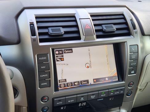 Used 2019 Lexus GX 460 Luxury AWD/4WD image 19