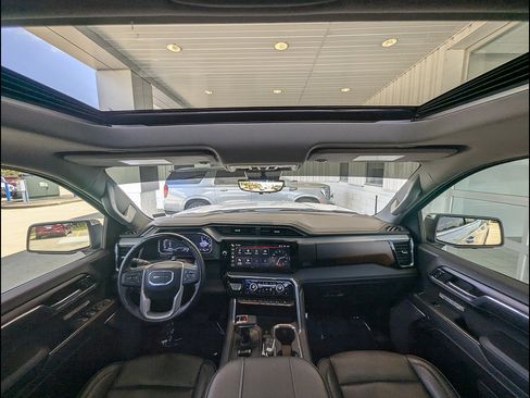 Used 2024 GMC Sierra 1500 Denali AWD/4WD image 27