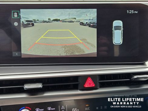 Certified 2025 Kia Sorento S FWD image 16