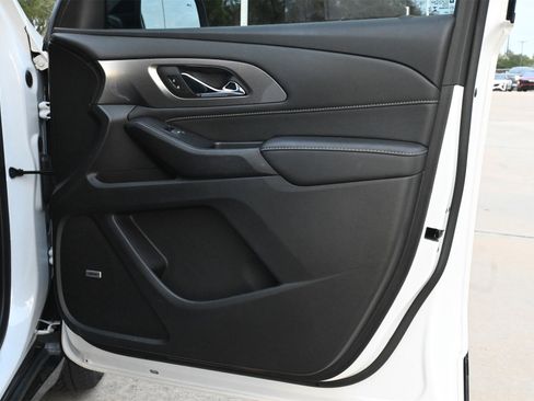 Used 2022 Chevrolet Traverse Premier w/ Redline Edition image 26