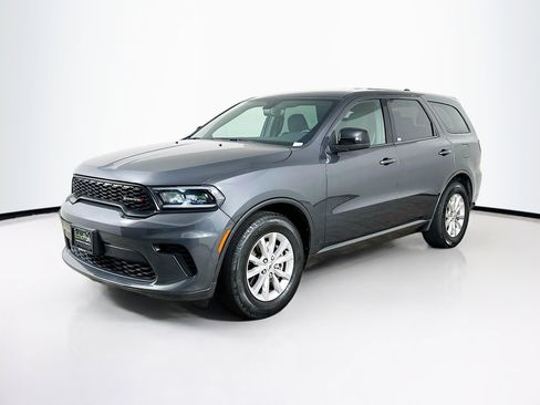 Used 2025 Dodge Durango GT RWD image 3