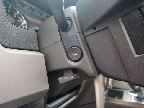 Used 2013 Ford F150 Lariat w/ Luxury Equipment Group image 17