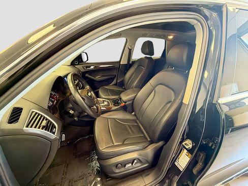 Used 2016 Audi Q5 2.0T Premium Plus w/ Technology Package image 13