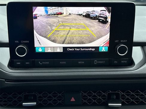 Certified 2023 Honda Accord EX image 25