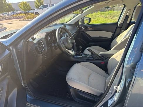 Used 2015 MAZDA MAZDA3 i Touring FWD image 13