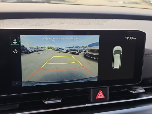 New 2027 Kia Carnival LX FWD image 24
