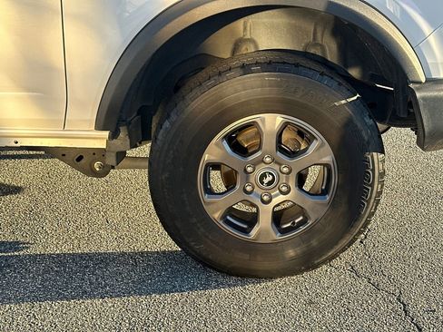 Used 2023 Ford Bronco Big Bend image 18