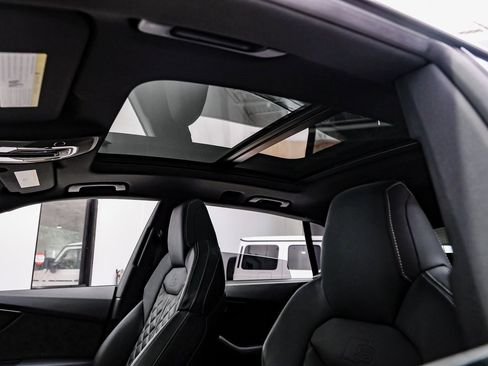 Used 2023 Audi SQ8 Prestige image 8