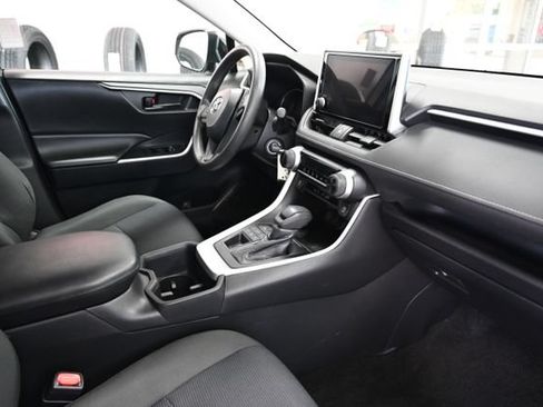 Used 2024 Toyota RAV4 LE AWD/4WD image 14