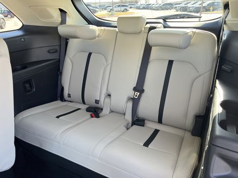 Used 2024 MAZDA CX-90 3.3 Turbo w/ Premium Package image 32