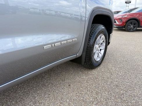 New 2026 GMC Sierra 1500 SLE image 13