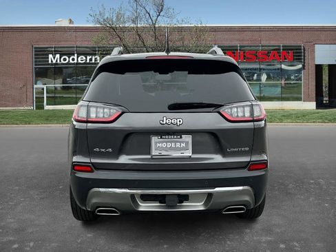 Used 2019 Jeep Cherokee Limited w/ Luxury Group image 3