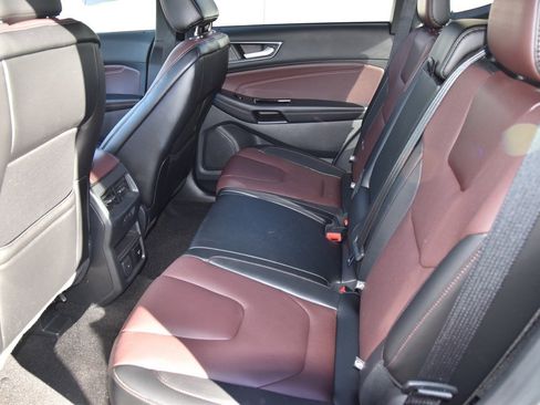 Used 2020 Ford Edge Titanium w/ Equipment Group 301A image 10