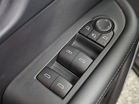 Used 2025 Buick Enclave Preferred image 27