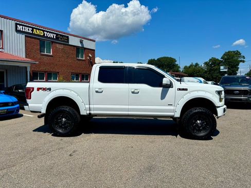 Used 2017 Ford F150 Lariat w/ Equipment Group 502A Luxury AWD/4WD image 4