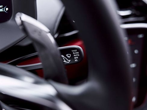 Used 2024 McLaren Artura RWD image 69