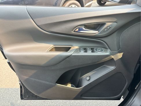 Certified 2024 Chevrolet Equinox LT w/ LPO, Floor Liner Package FWD image 18