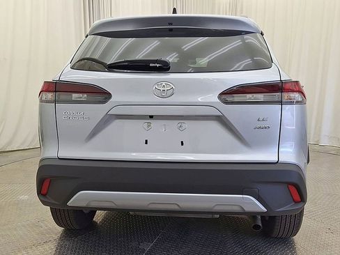 Certified 2026 Toyota Corolla Cross LE w/ Moonroof Package AWD/4WD image 2