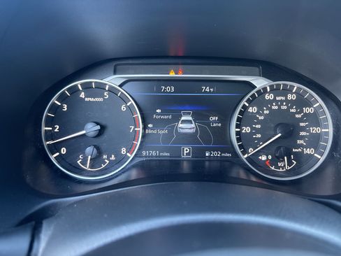 Used 2020 Nissan Altima 2.5 SL FWD image 10