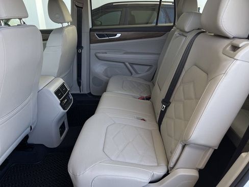 New 2026 Volkswagen Atlas SE image 27