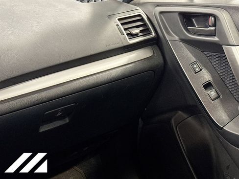 Used 2018 Subaru Forester 2.5i Premium AWD/4WD image 25