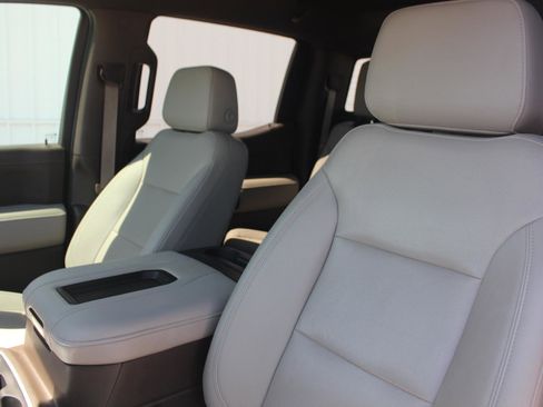 Used 2021 GMC Sierra 1500 SLT w/ SLT Premium Package AWD/4WD image 17