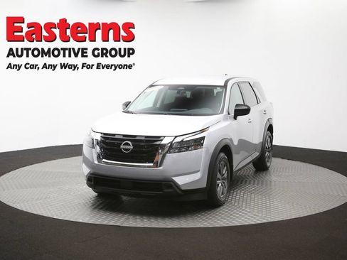 Used 2023 Nissan Pathfinder S AWD/4WD image 53