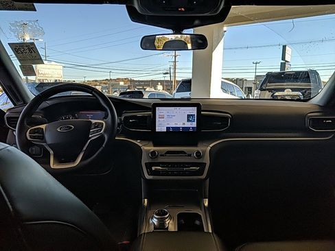 Certified 2023 Ford Explorer XLT w/ Equipment Group 202A image 12